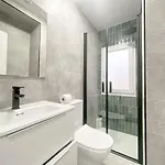 Apartment Moderno Piso Centrico Al Lado De La Playa Gijon